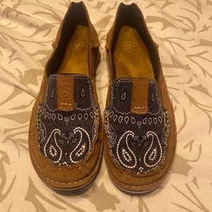 Ariat Cruiser, size 7